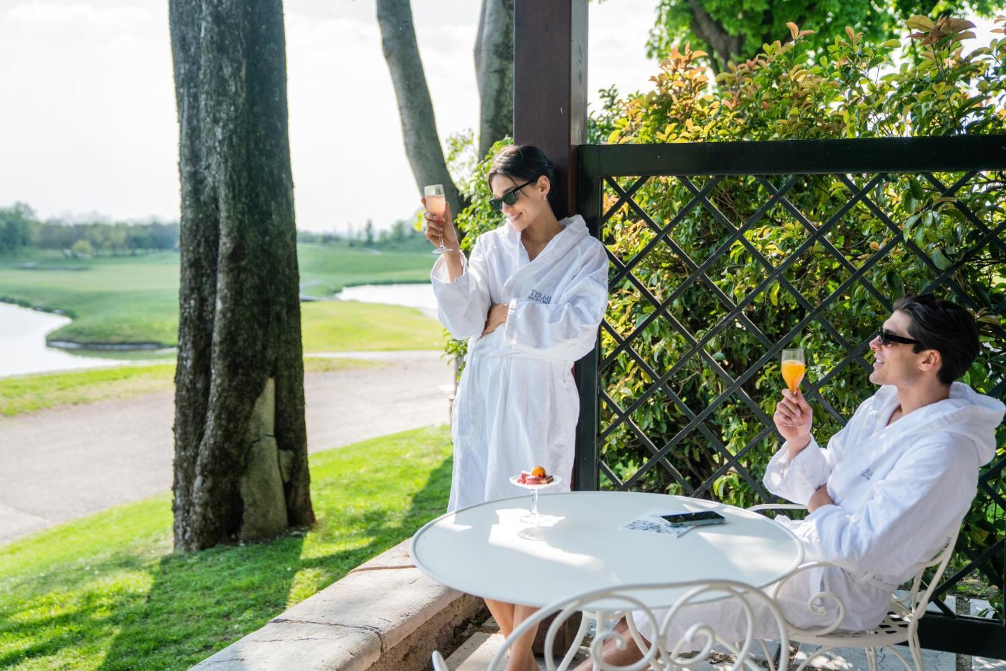 Qc Termegarda Spa & Golf Resort Calvagese Della Riviera Екстер'єр фото